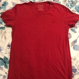 American Eagle red shirt
